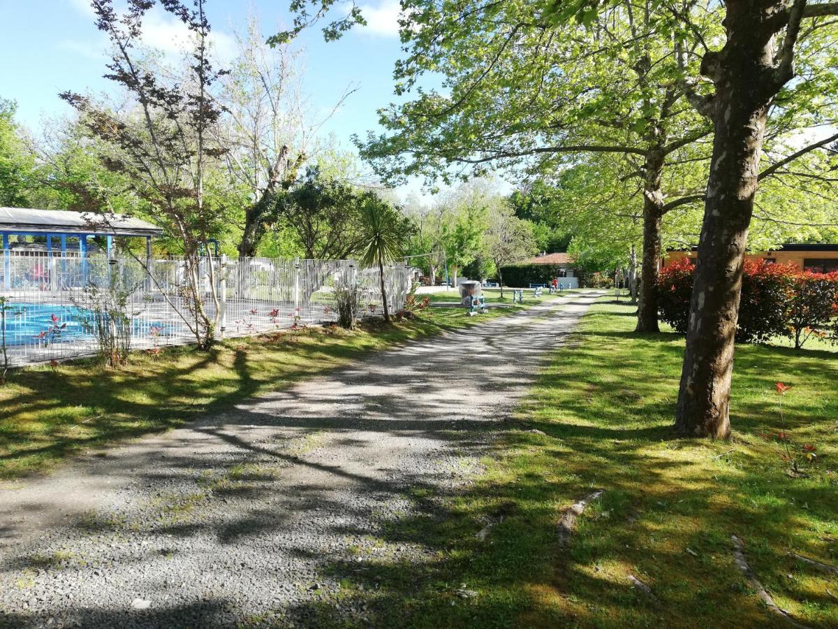 Petite Maison De Vacances Hotel Onesse-et-Laharie Bagian luar foto